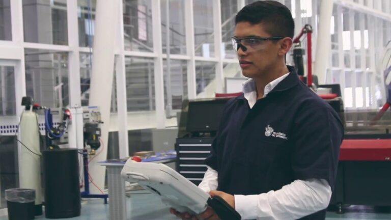 ¿Qué hace un Ingeniero Mecánico Administrador? - Edukar